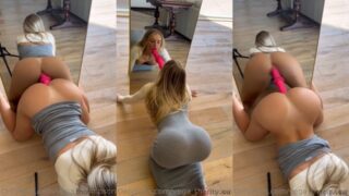 Vega Thompson Masturbating in the Mirror